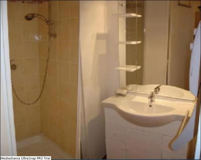 Apartament A Les Angles - Balcons Du Pla Del Mir Ngoại thất bức ảnh